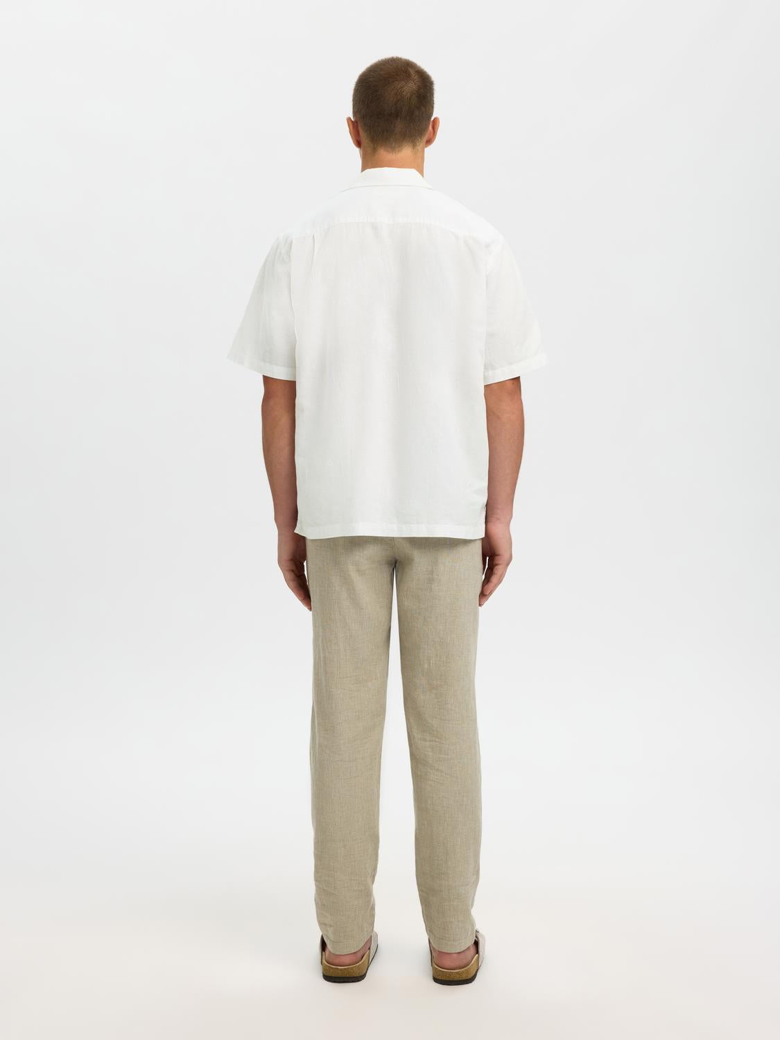 model_shot-back